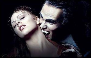 Вампир и девушка.jpg