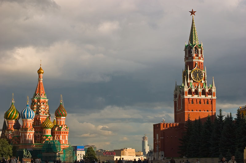 Файл:StBasile SpasskayaTower Red Square Moscow.hires.jpg