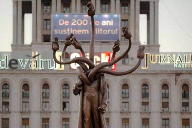 Файл:Ленин-гидра Бухарест.jpg