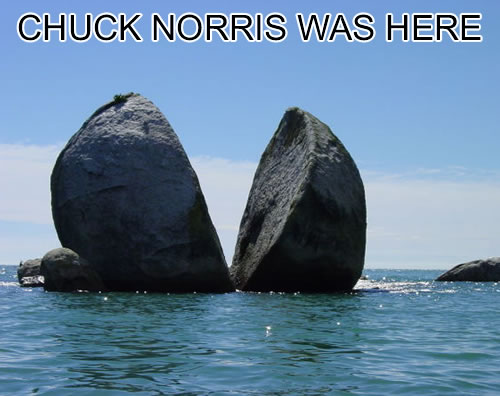 Файл:Chuck norris split rock.jpg