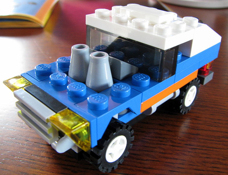 Файл:Lego Creator 4838 - Mini Vehicles - Off-road 4x4.jpg