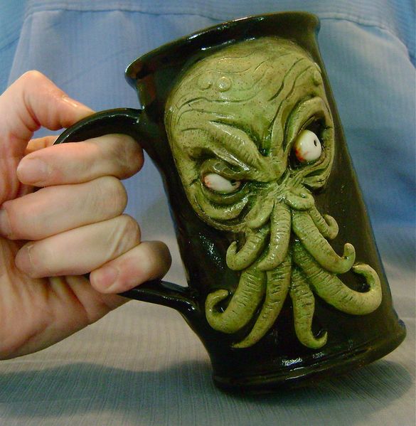 Файл:Cthulhu beer mug for sale.jpg