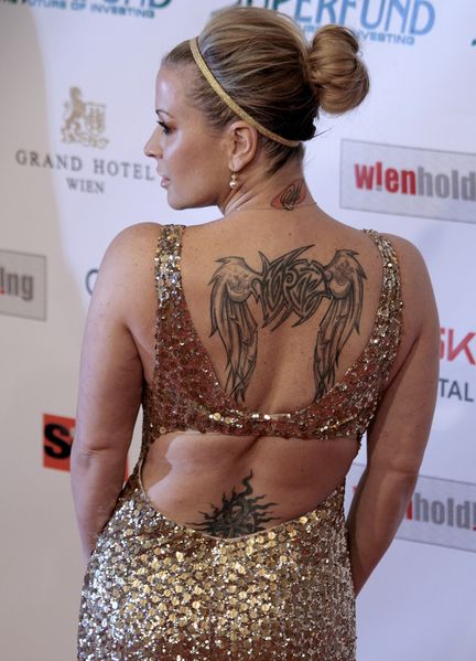 Файл:Anastacia, Women's World Awards 2009 b.jpg