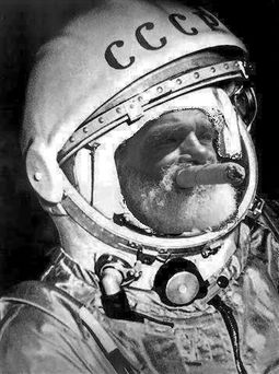 Первый человек в космосе.JPG