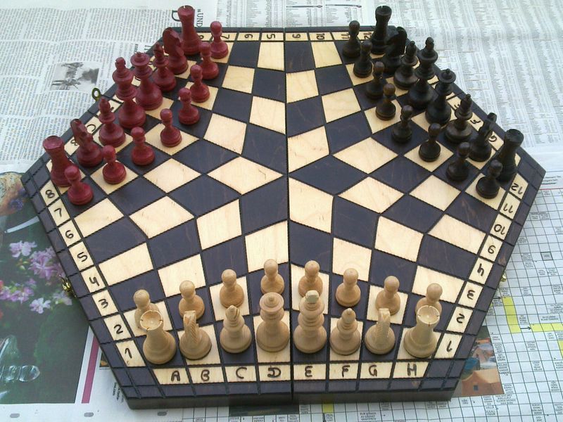 Файл:Chess for Three - Hexagonal Board.jpg
